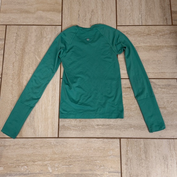 Lululemon Swiftly Tech Long-Sleeve Shirt Race Length Size 2 - Picture 10 of 16